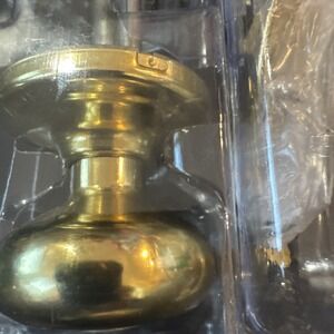 Kwikset‎ Juno SmartKey Polished Brass Entry Door Knob 97402-734